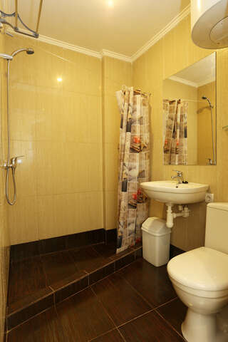 Гостиница Карамель Коктебель Двухместный номер с 1 кроватью и собственной ванной комнатой-6